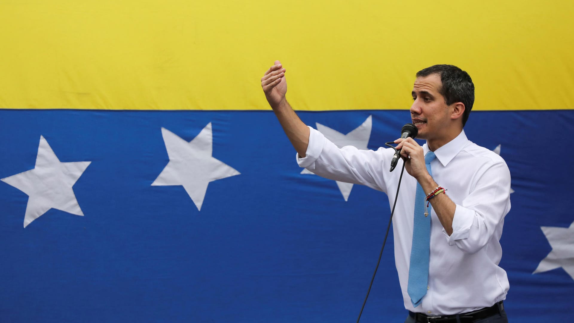 Juan Guaidó wird unter anderem von Deutschland als rechtmäßiger Präsident Venezuelas anerkannt. Unter der Führung seines Konkurrenten Maduro leidet das Land seit Jahren unter einer Wirtschaftskrise. Juan Guaidó wird unter anderem von Deutschland als rechtmäßiger Präsident Venezuelas anerkannt. Unter der Führung seines Konkurrenten Maduro leidet das Land seit Jahren unter einer Wirtschaftskrise.