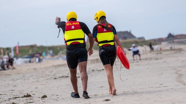Mehr Badetote als in den vergangenen Jahren befürchtet die DLRG für diesen Sommer. Mehr Badetote als in den vergangenen Jahren befürchtet die DLRG für diesen Sommer.