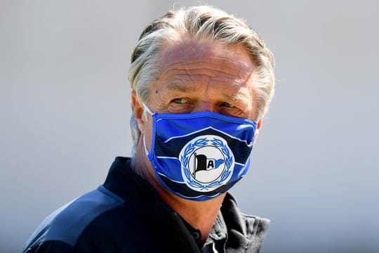 Will sich die Haare mindestens bis zum Saisonende nicht schneiden lassen: Trainer Uwe Neuhaus nimmt seine Vorbildrolle sehr ernst.
