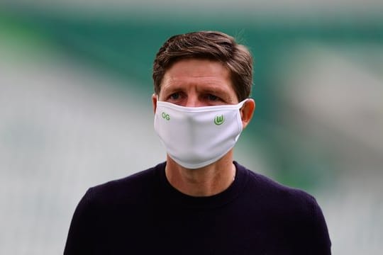 Findet die laute Unterstützung für Bremens Spieler von der Ersatzbank nicht gut: Wolfsburgs Trainer Oliver Glasner.