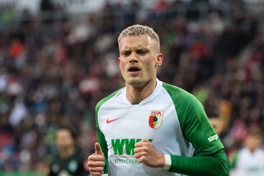 Könnte gegen die Kölner wieder dabei sein: Philipp Max vom FC Augsburg.