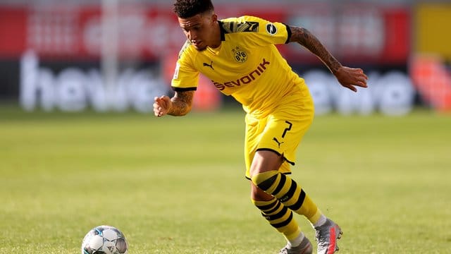 Bekam eine Geldstrafe der DFL: Jadon Sancho von Borussia Dortmund. Bekam eine Geldstrafe der DFL: Jadon Sancho von Borussia Dortmund.