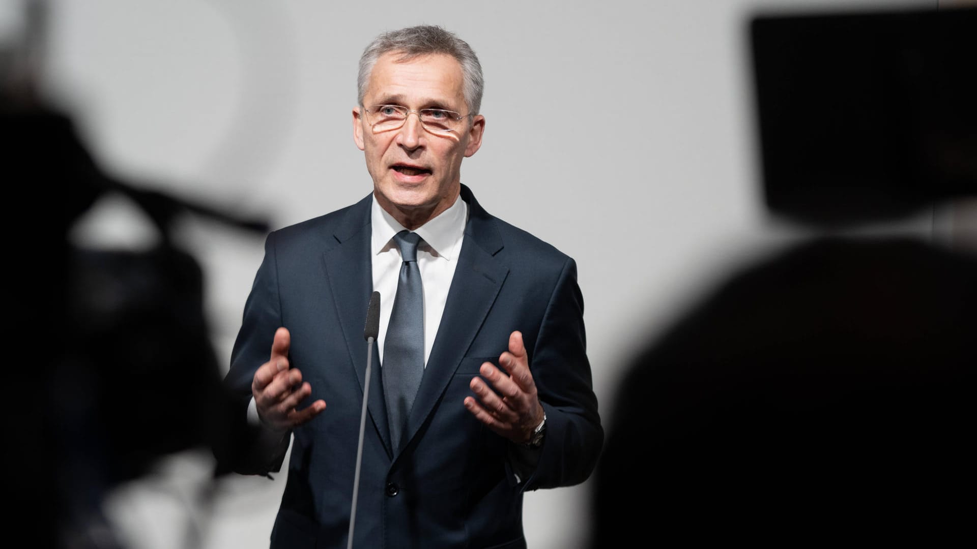 Jens Stoltenberg: Der Nato-Chef will, dass das Bündnis auf eine zweite Corona-Welle möglichst gut vorbereitet ist. Jens Stoltenberg: Der Nato-Chef will, dass das Bündnis auf eine zweite Corona-Welle möglichst gut vorbereitet ist.