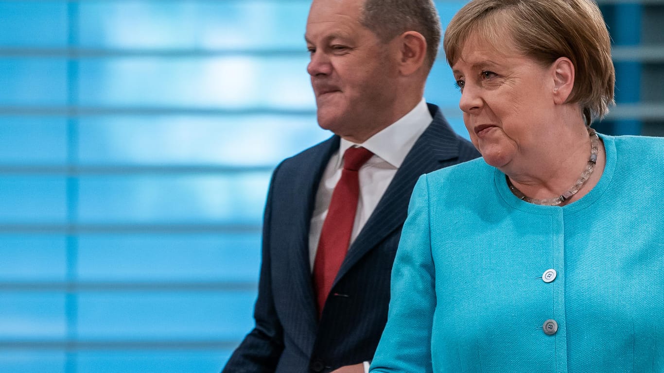 Olaf Scholz und Angela Merkel: Der Finanzminister und die Kanzlerin haben gemeinsam mit ihren Kollegen aus der Bundesregierung ein riesiges Konjunkturpaket geschnürt.