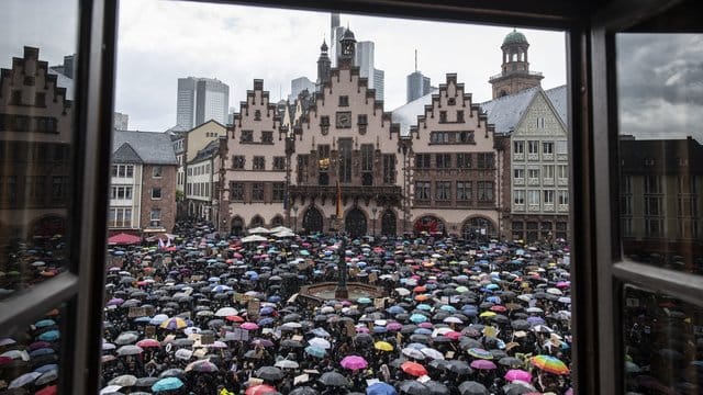 Demonstration gegen Rassismus und Polizeigewalt Demonstration gegen Rassismus und Polizeigewalt