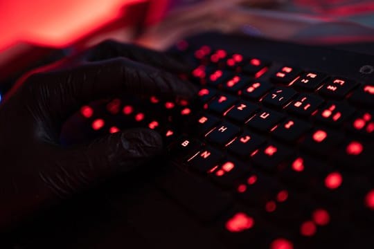 Die Corona-Pandemie bietet Cyberkriminellen mehr Angriffsfläche.