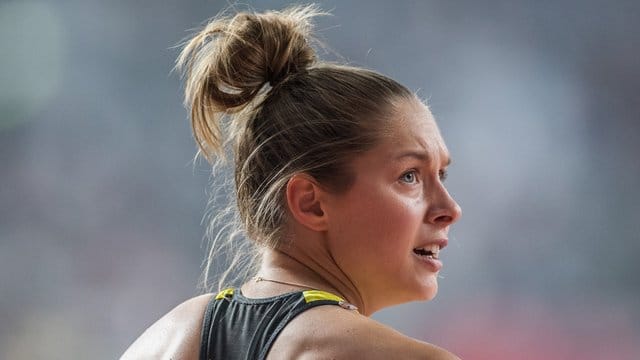 Gina Lückenkemper spricht sich sich für weitere Solidaritätsbekundungen im Sport gegen Rassismus aus.