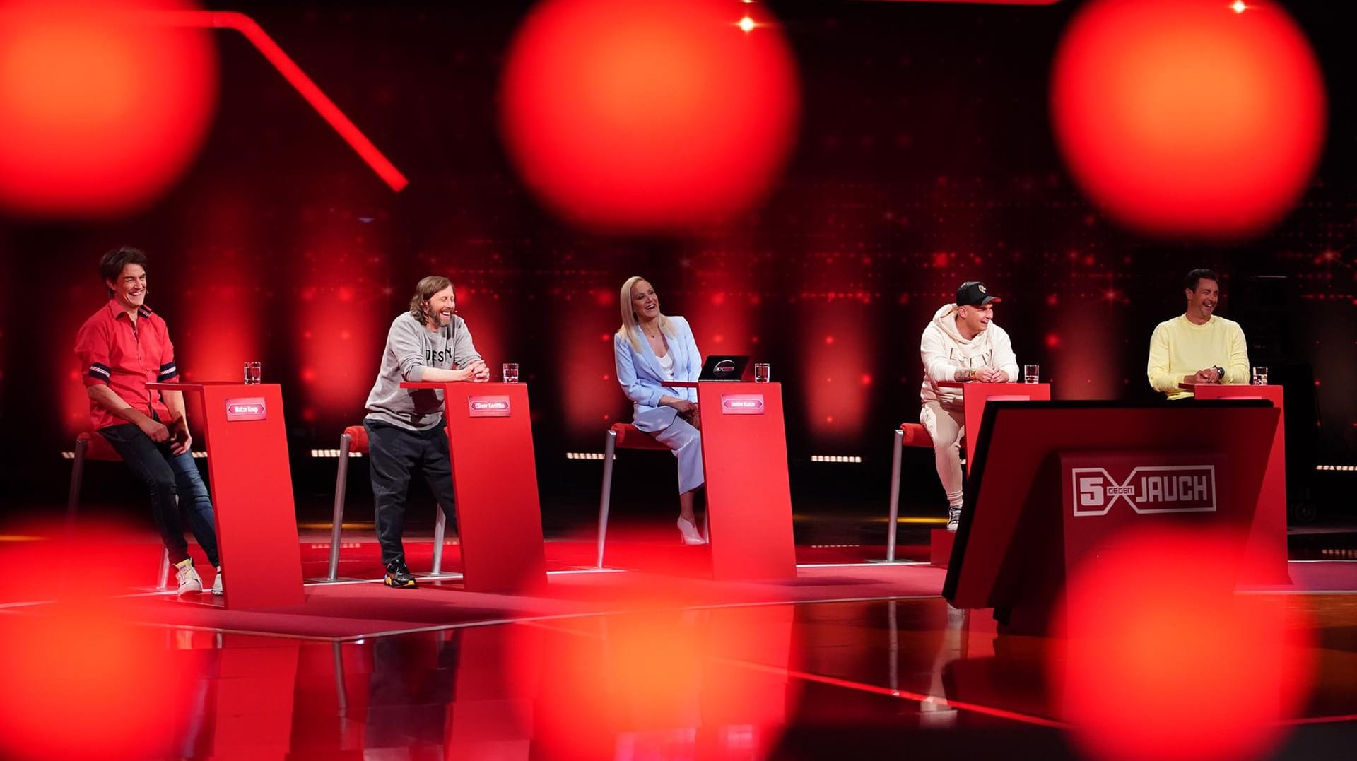 "5 gegen Jauch": Matze Knop, Oliver Korittke, Janine Kunze, Pietro Lombardi und Marco Schreyl.