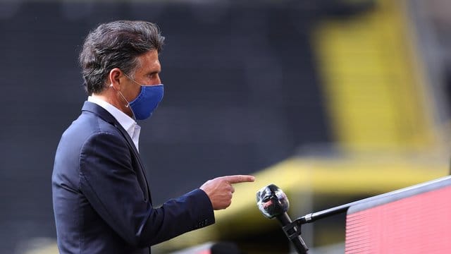 Bruno Labbadia verlor gegen den BVB sein erstes Spiel als Hertha-Trainer. Bruno Labbadia verlor gegen den BVB sein erstes Spiel als Hertha-Trainer.
