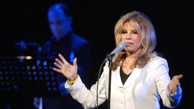 Nancy Sinatra wird 80.
