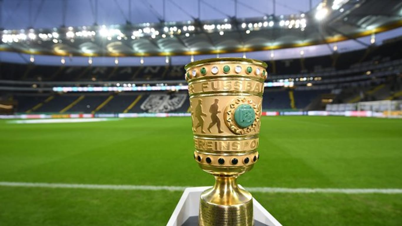 Auch der DFB-Pokal geht in den Geisterspielbetrieb über.