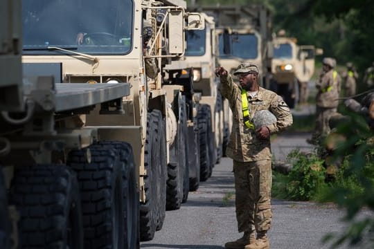 US-Militärfahrzeuge während einer Übung in Nordrhein-Westfalen im Jahr 2018.