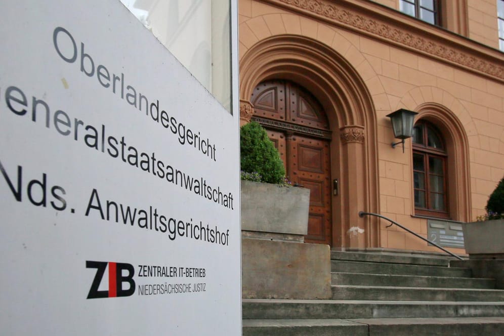 Oberlandesgericht in Celle: Ein Mann soll in einem Internet-Chat mit einem Anschlag gedroht haben. (Archivbild)