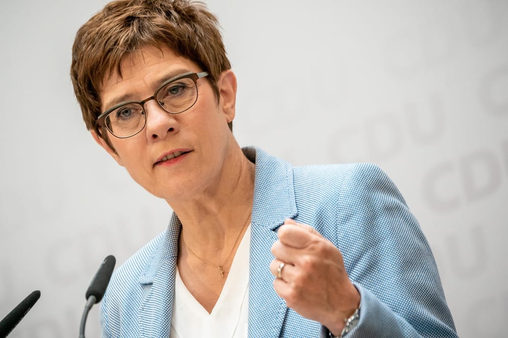 Annegret Kramp-Karrenbauer: Die CDU-Chefin will die Schwächsten der Gesellschaft besser schützen.