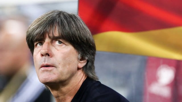 Fürchtet keinen Qualitätsverlust, wenn die Nationalmannschaft nach der Corona-Pause wieder Spiele bestreiten darf: Joachim Löw. Fürchtet keinen Qualitätsverlust, wenn die Nationalmannschaft nach der Corona-Pause wieder Spiele bestreiten darf: Joachim Löw.