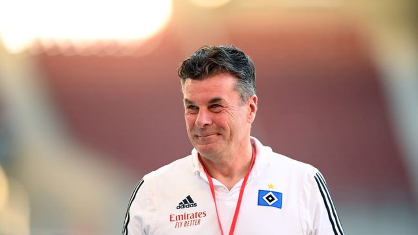 Hat sich für das Spiel gegen Holstein Kiel für Julian Pollersbeck im Tor entschieden: HSV Trainer Dieter Hecking.
