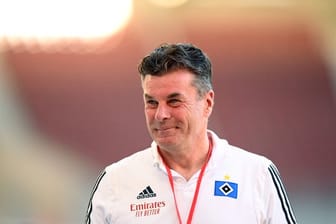 Hat sich für das Spiel gegen Holstein Kiel für Julian Pollersbeck im Tor entschieden: HSV Trainer Dieter Hecking.