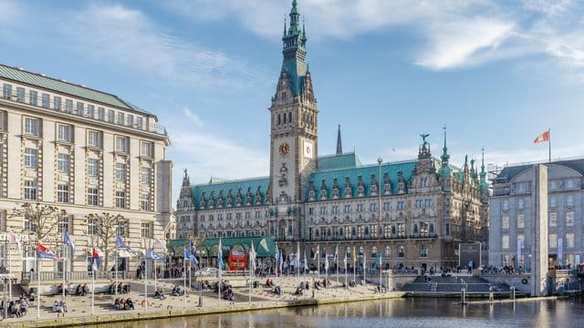 Das Rathaus in Hamburg (Archivbild): Hier tagt auch die Hamburgische Bürgerschaft.