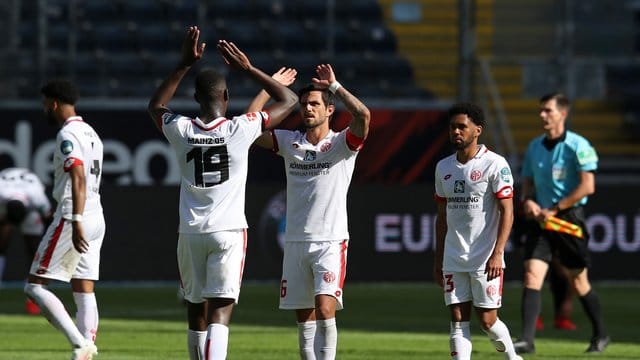 Der FSV Mainz 05 positionierte sich klar gegen Rassismus. Der FSV Mainz 05 positionierte sich klar gegen Rassismus.