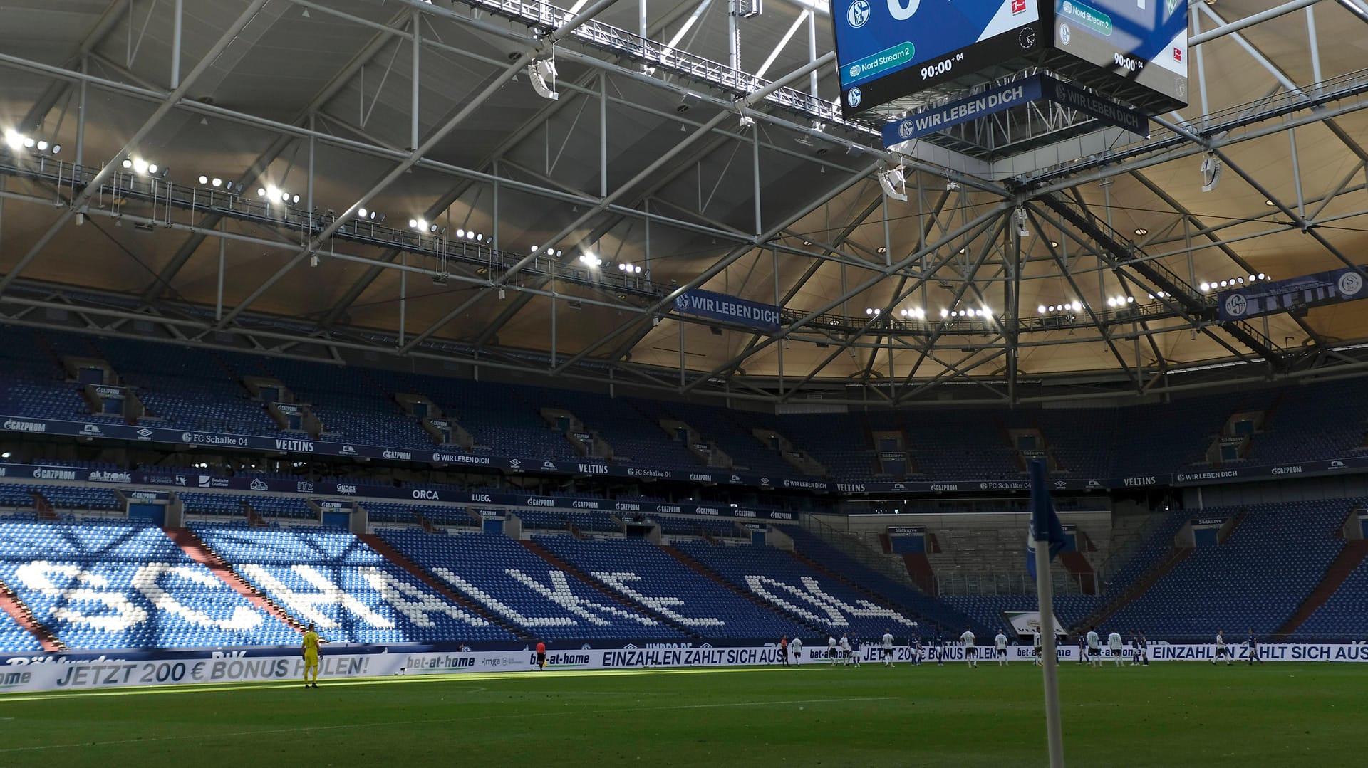Die Arena auf Schalke wäre laut des Berichts einer der Austragungsorte für die Europa-League-Endrunde. Die Arena auf Schalke wäre laut des Berichts einer der Austragungsorte für die Europa-League-Endrunde.