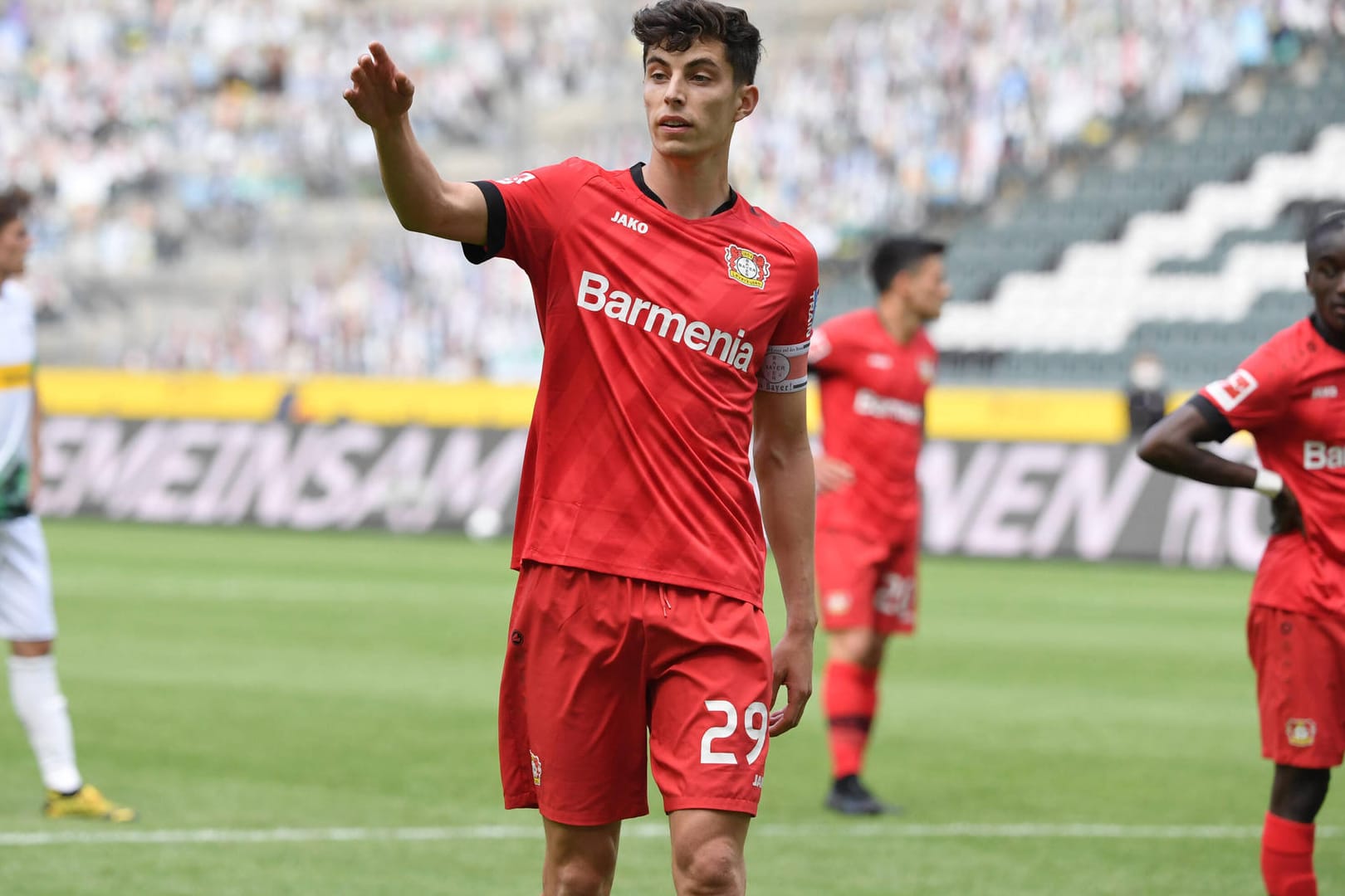 Kai Havertz von Bayer Leverkusen könnte zum FC Chelsea wechseln. Das berichtet zumindest die englische Zeitung "Guardian."