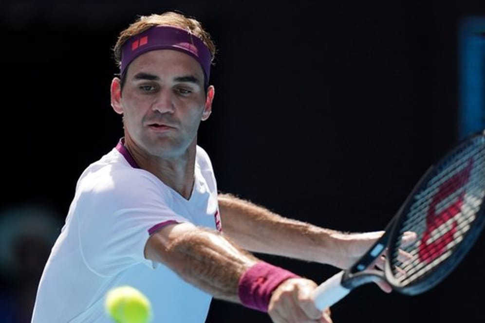 Roger Federer musste sich erneut am Knie operieren lassen.