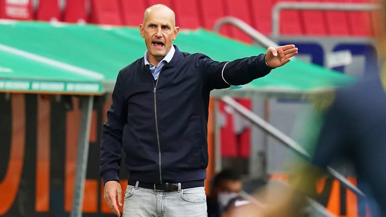 Heiko Herrlich: Der neue Augsburg-Trainer steht schon nach wenigen Wochen in der Kritik.