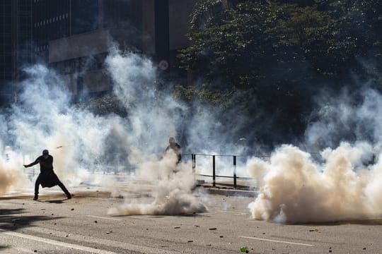 Die ökonomischen Auswirkungen der Coronvirus-Pandemie könnten negative Folgen für den Frieden in vielen Ländern haben.