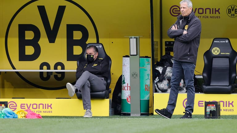 BVB-Führungsduo Zorc (li.) und Favre: Die Dortmunder werden erneut ohne Titel bleiben.