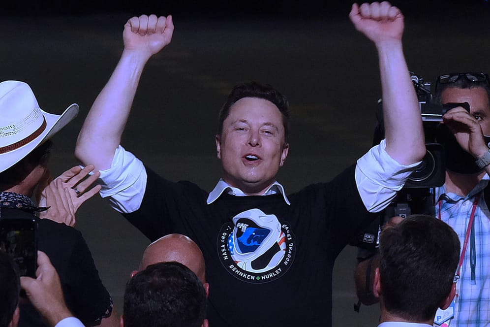 Elon Musk: Der Tesla-Chef kann sich über die Kursgewinne freuen – so wie zuletzt hier beim Start der SpaceX-Rakete zur Internationalen Raumstation.