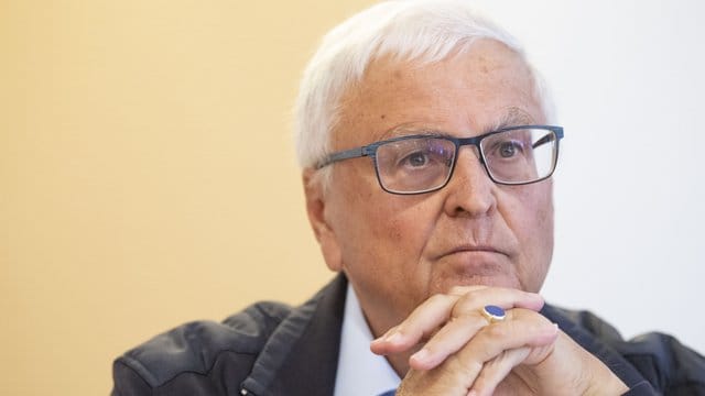 Theo Zwanziger war von 2006 bis 2012 Präsident des Deutschen Fußball-Bundes. Theo Zwanziger war von 2006 bis 2012 Präsident des Deutschen Fußball-Bundes.