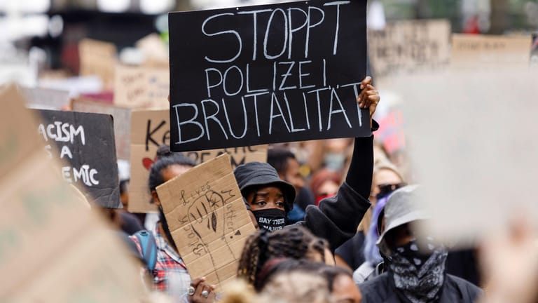 Teilnehmer einer Anti-Rassismus-Demonstration in Köln: "Eine Ausnahmesituation und ein drängendes Thema."
