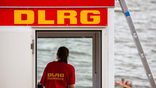 Der DLRG (Deutsche Lebens-Rettungs-Gesellschaft)warnt vor unbewachten Badestränden. Der DLRG (Deutsche Lebens-Rettungs-Gesellschaft)warnt vor unbewachten Badestränden.