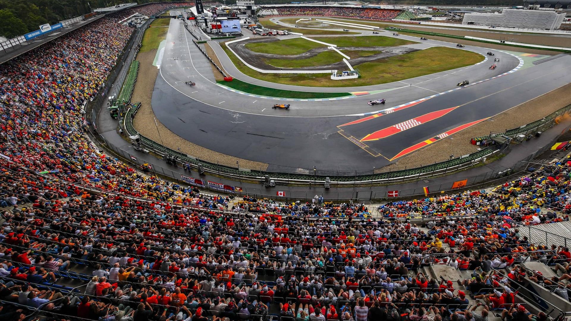Der Hockenheimring (Symbolbild): Die Profistrecke wird auch für private Veranstaltungen genutzt. Der Hockenheimring (Symbolbild): Die Profistrecke wird auch für private Veranstaltungen genutzt.