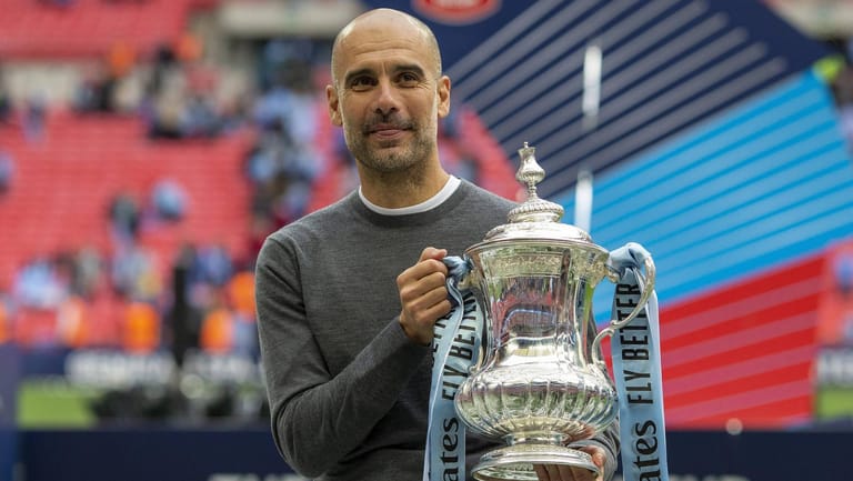 Finale des FA Cups 2019: Im vergangenen Jahr holte Manchester City um Trainer Pep Guardiola den ältesten Vereinspokal der Welt.