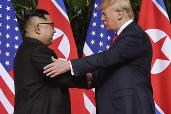 US-Präsident Donald Trump und Nordkoreas Machthaber Kim Jong Un im Juni 2018 in Singapur.