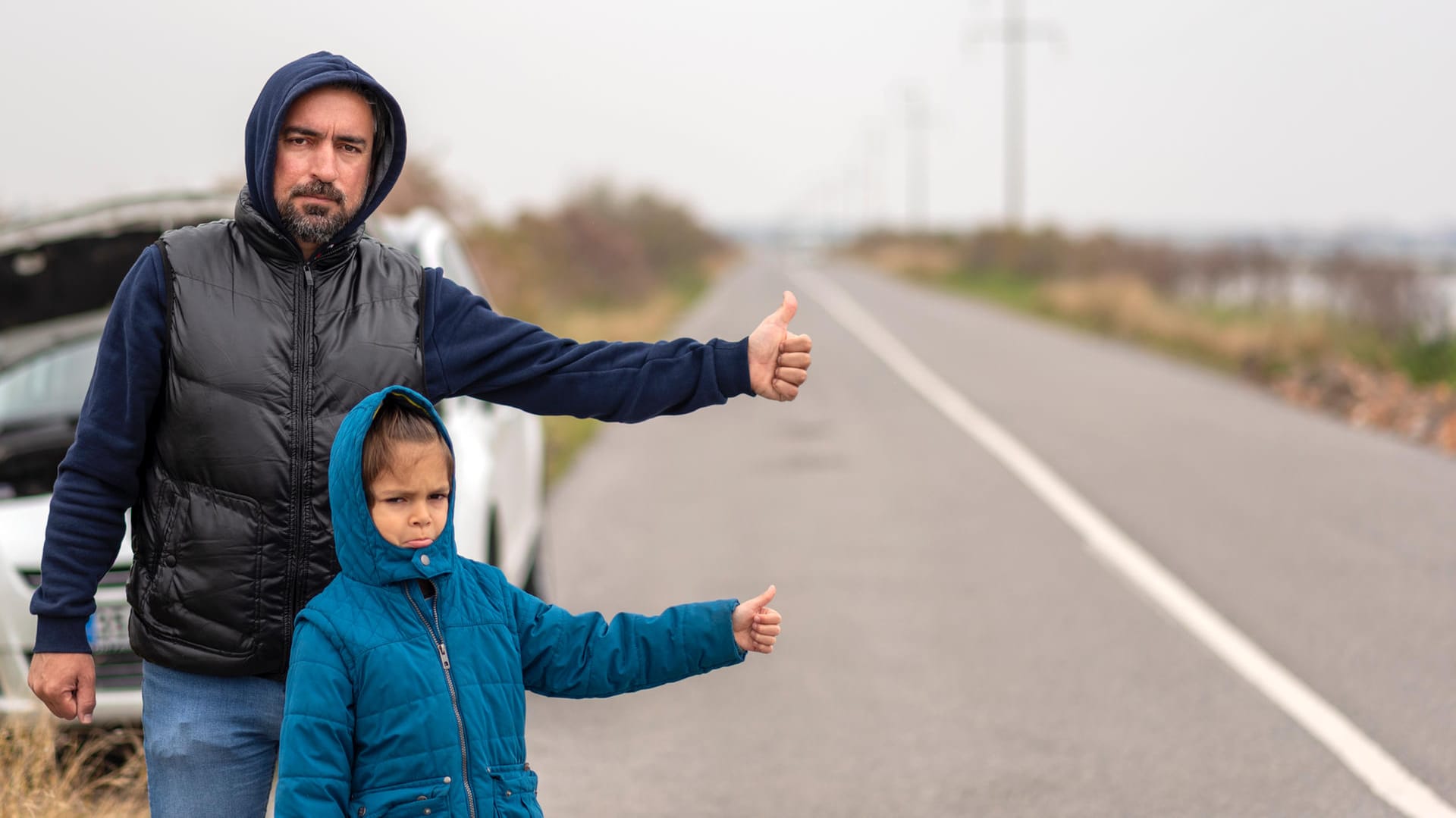 Autopanne: Wenn das Fahrzeug liegen bleibt, freuen sich viele über Hilfe.