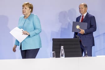 Angela Merkel und Olaf Scholz: Die Bundesregierung will die Verhandlungen zum EU-Rettungspaket wegen der Coronakrise und den künftigen EU-Finanzen bis Herbst abschließen.