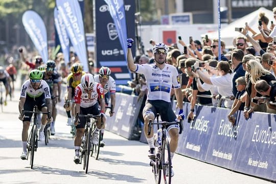 Der italienische Sprinter Elia Viviani hatte die Cyclassics im vergangenen Jahr gewonnen.