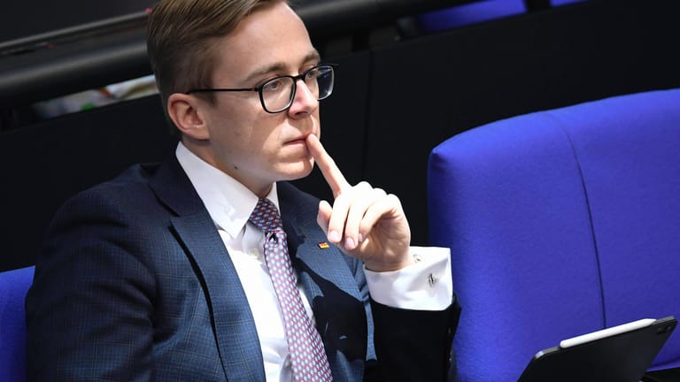 Philipp Amthor: Der CDU-Bundestagsabgeordnete ist wegen Lobbyarbeit bei einer US-Firma in Kritik geraten.