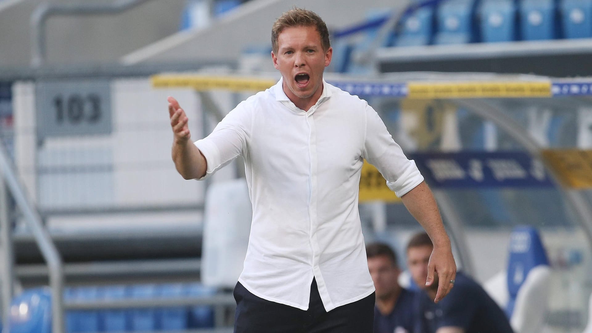 Julian Nagelsmann coachte in Hoffenheim sehr aktiv von der Seitenlinie aus.