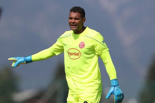 Der Düsseldorfer Torwart Zack Steffen fordert zum Kampf gegen Rassismus auf.