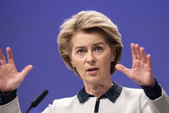 EU-Kommissionspräsidentin Ursula von der Leyen will die Milliarden aus dem geplanten europäischen Wiederaufbaufonds mit Reformen verbinden.