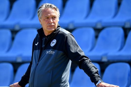 Steht mit Bielefeld kurz vor dem Bundesliga-Aufstieg: Arminia-Coach Uwe Neuhaus.