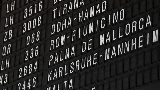 Seit Montag können deutsche Urlauber wieder nach Mallorca fliegen.