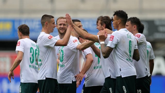 Werden den Bayern keine Geschenke machen: Die Spieler von Werder Bremen. Werden den Bayern keine Geschenke machen: Die Spieler von Werder Bremen.