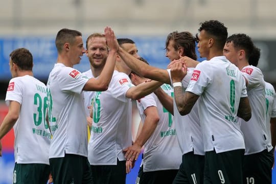 Werden den Bayern keine Geschenke machen: Die Spieler von Werder Bremen.