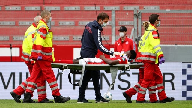 Taiwo Awoniyi fehlt Mainz 05 vorerst im Abstiegskampf. Taiwo Awoniyi fehlt Mainz 05 vorerst im Abstiegskampf.