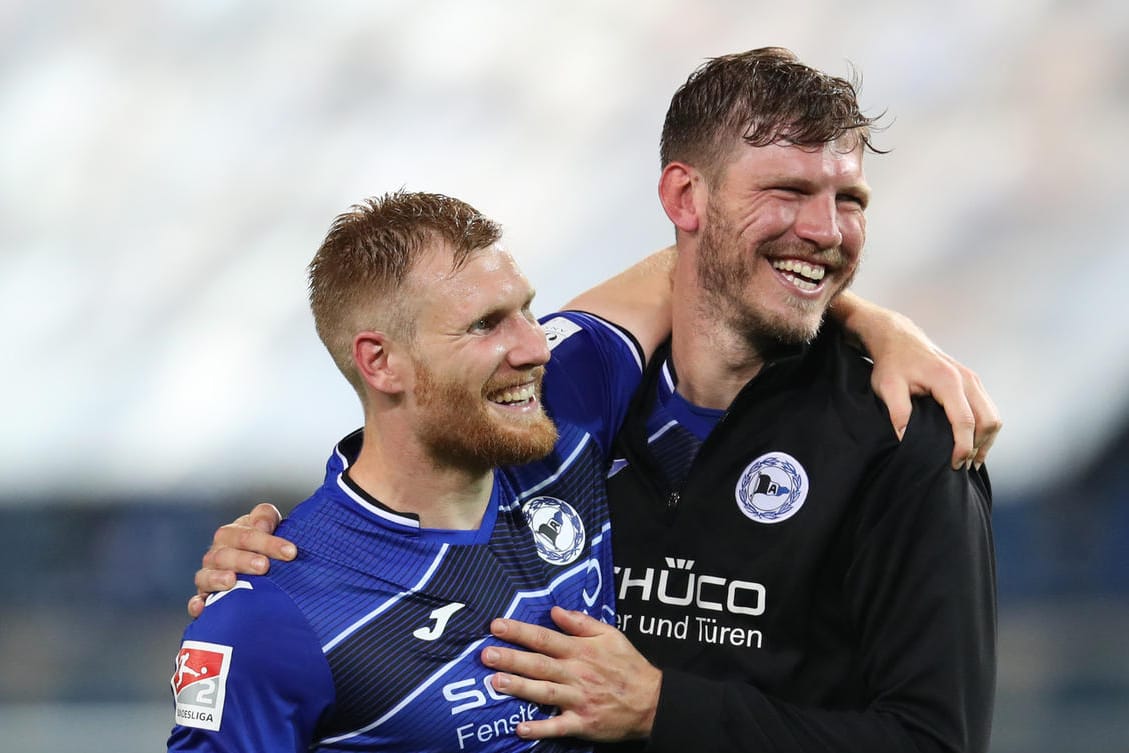 Andreas Voglsammer (li.) und Fabian Klos (re.): Das Sturmduo hat mit 30 Toren die Arminia in die Bundesliga geschossen.