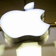 Das Apple-Logo: Die EU-Kommission hat gegen den US-Konzern zwei Kartellverfahren gestartet.